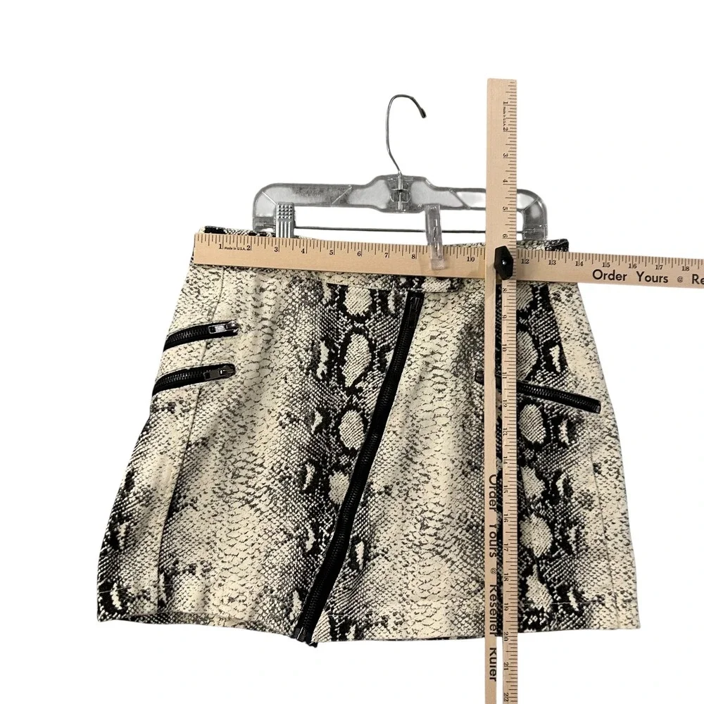 Polly Snakeskin Mini Skirt Womens 4 Black Cream Zipper Detail Party Animal Print